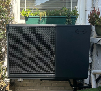 Heat pump installation